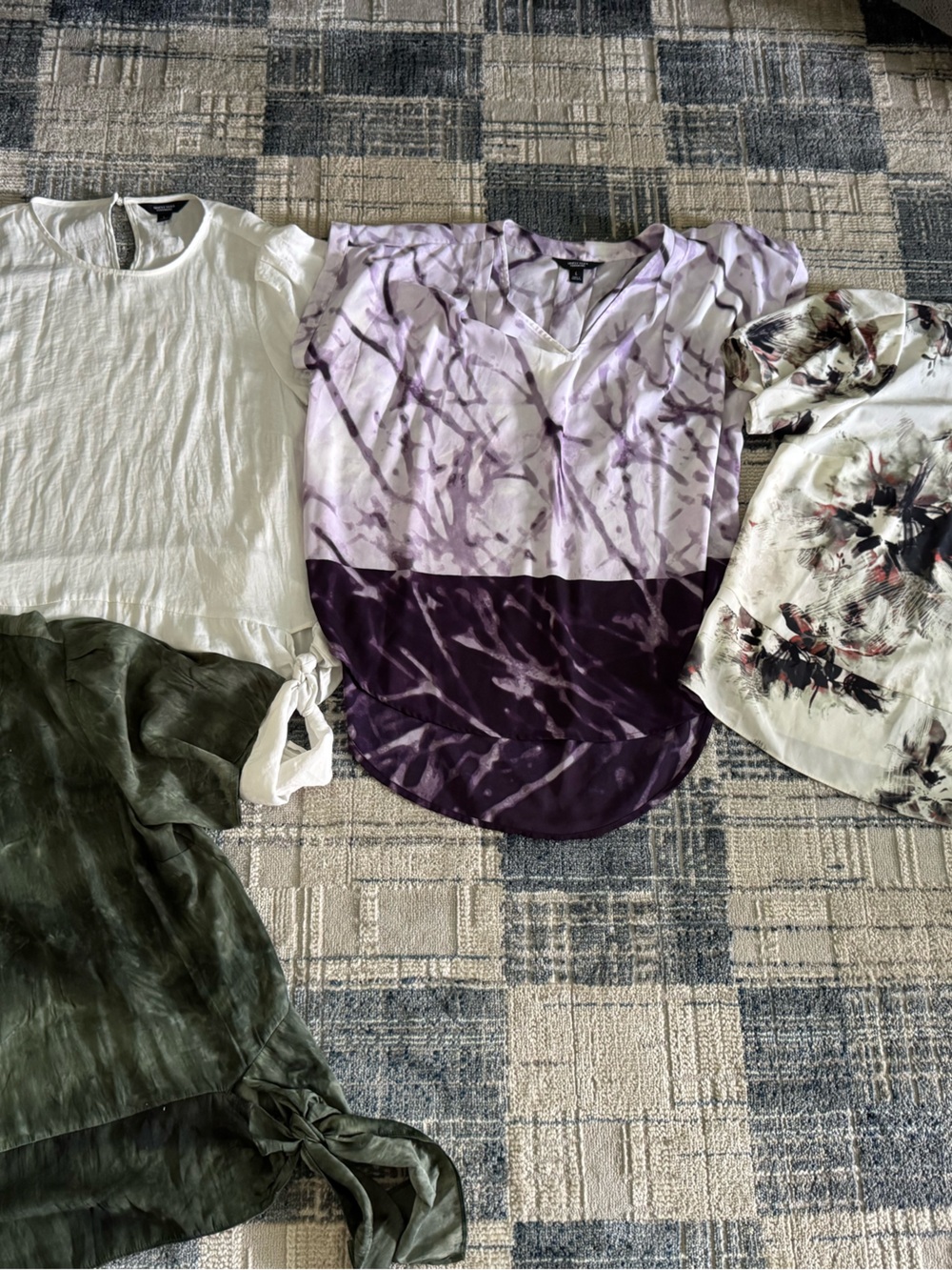 Simply Vera wang Blouse bundle large